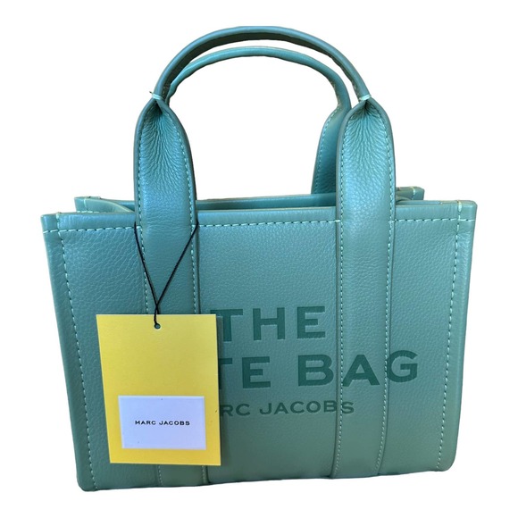 Marc Jacobs Handbags - 💎✨BEAUTIFUL✨💎 Authentic Marc Jacobs Tote Bag